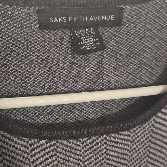 Saks fifth ave womens sweater top size large - Picture 2 of 4